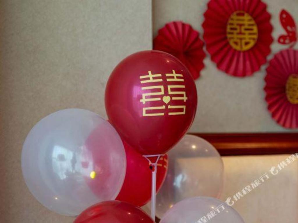 Nanchang Galactic Peace International Hotel מראה חיצוני תמונה